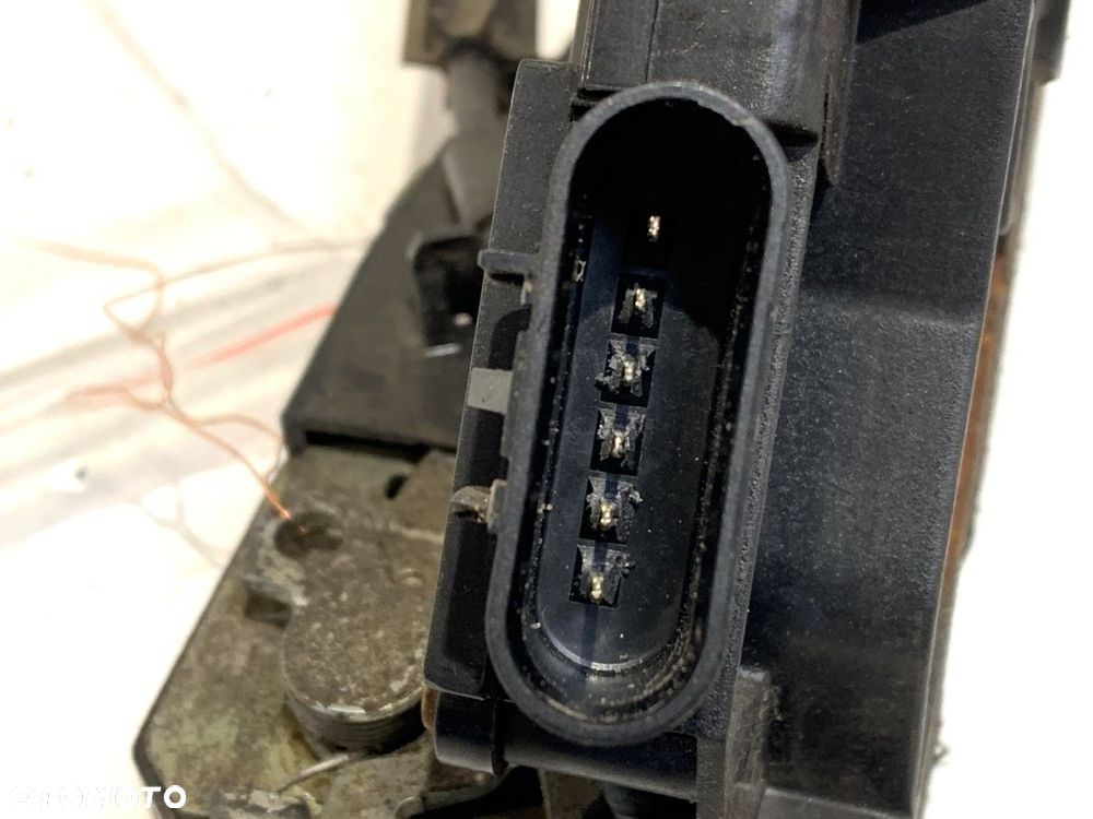 ZAMEK DRZWI PRAWY TYŁ - 190.00 PLN - SMART FORFOUR (454) 2004 - 2006 1.1 (454.030) 55 kW [75 KM] - 3
