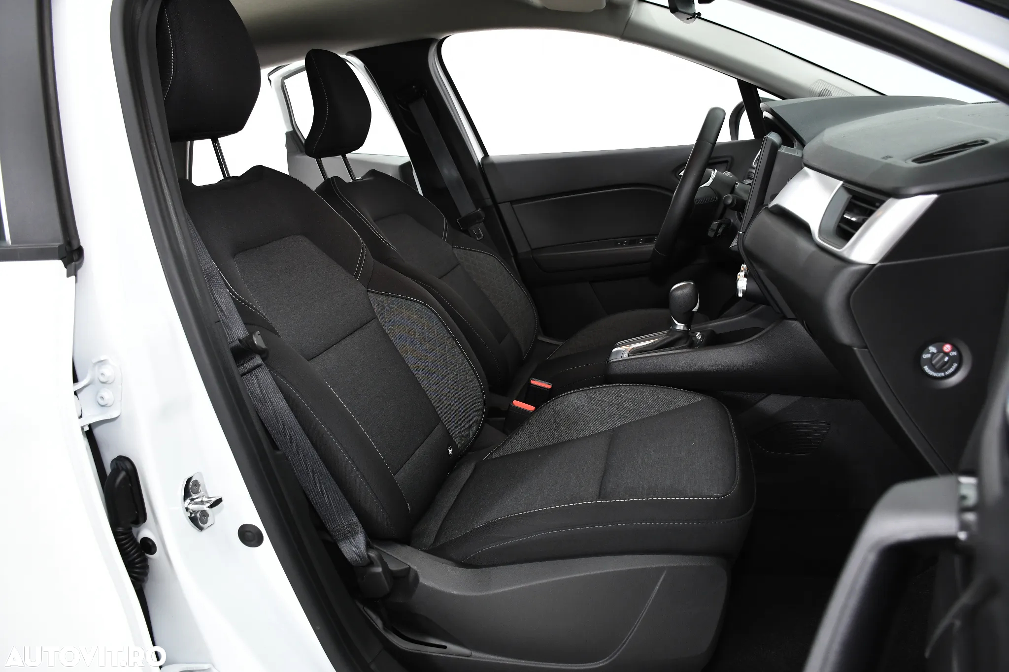 Renault Captur E-TECH Full Hybrid 145 EVOLUTION - 12