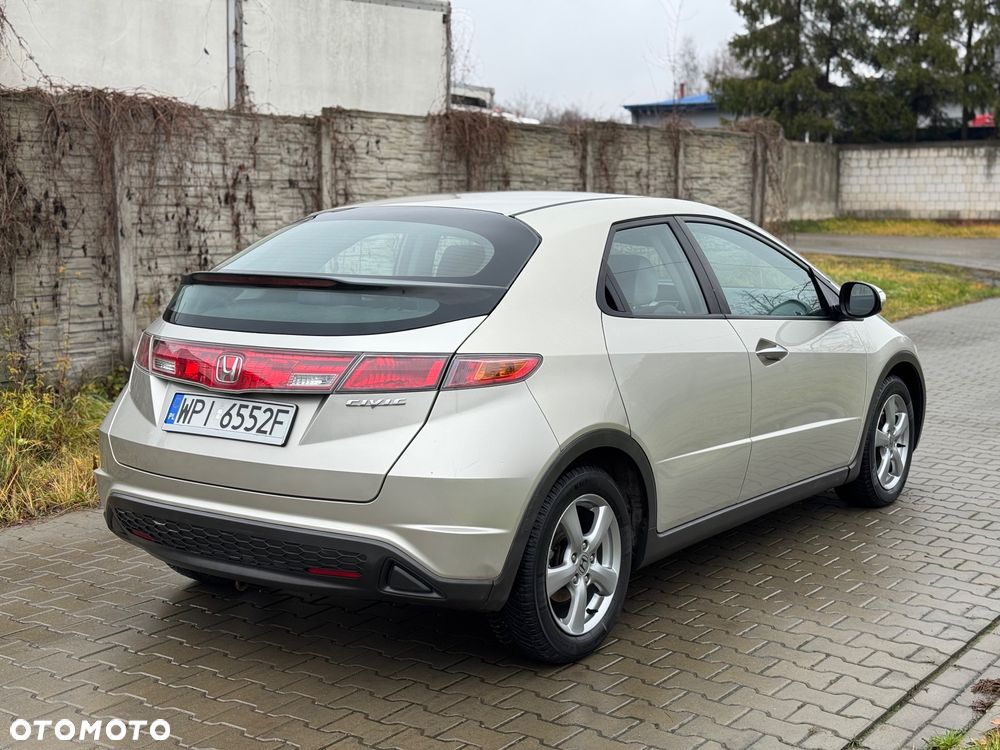 Honda Civic 1.4 i-VTEC Sport - 21