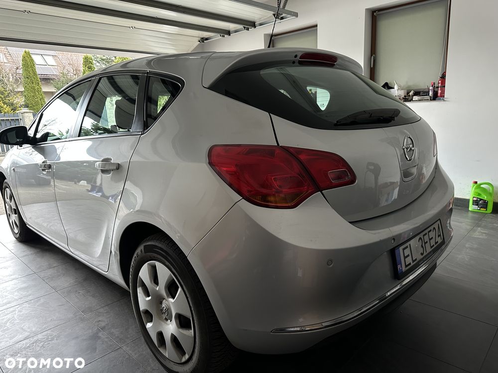 Opel Astra 1.4 T Enjoy EU6 - 1