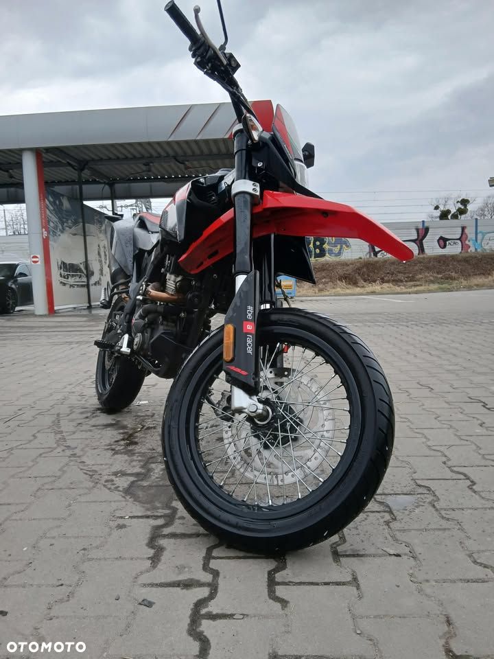 Aprilia SX - 8