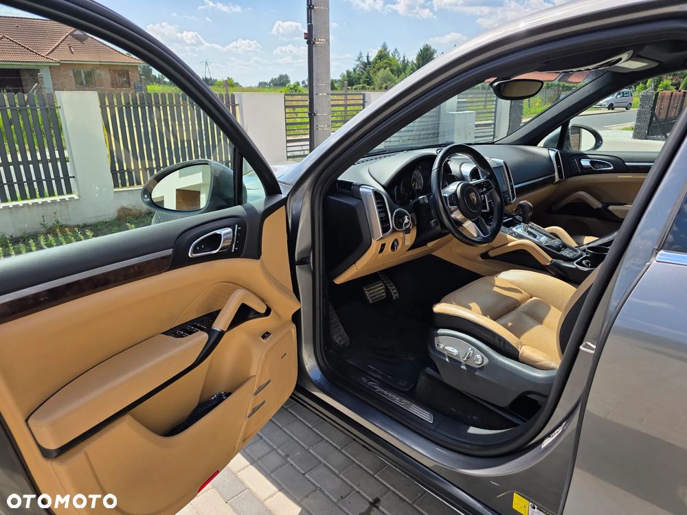 Porsche Cayenne S E-Hybrid Platinum Edition - 3