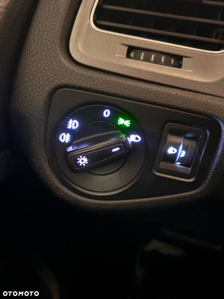 Volkswagen Golf 1.6 TDI BlueMot Trendline DSG - 11