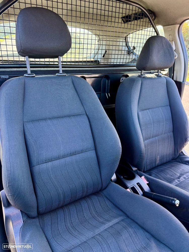 Peugeot 207 1.4 HDi Urban - 16