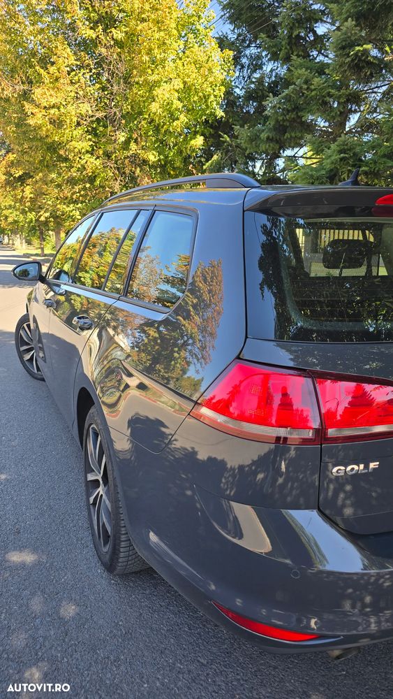 Volkswagen Golf - 13