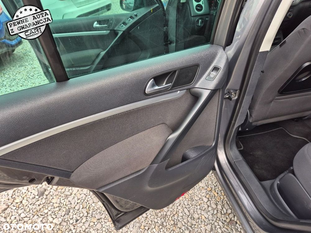 Volkswagen Tiguan - 16