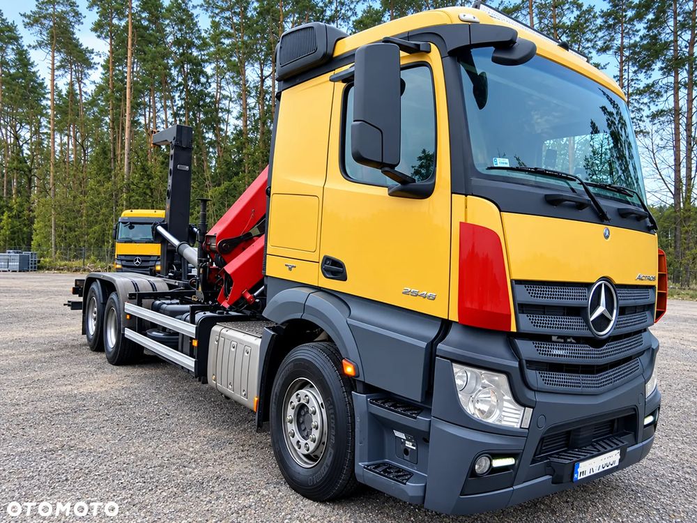 Mercedes-Benz Actros - 2