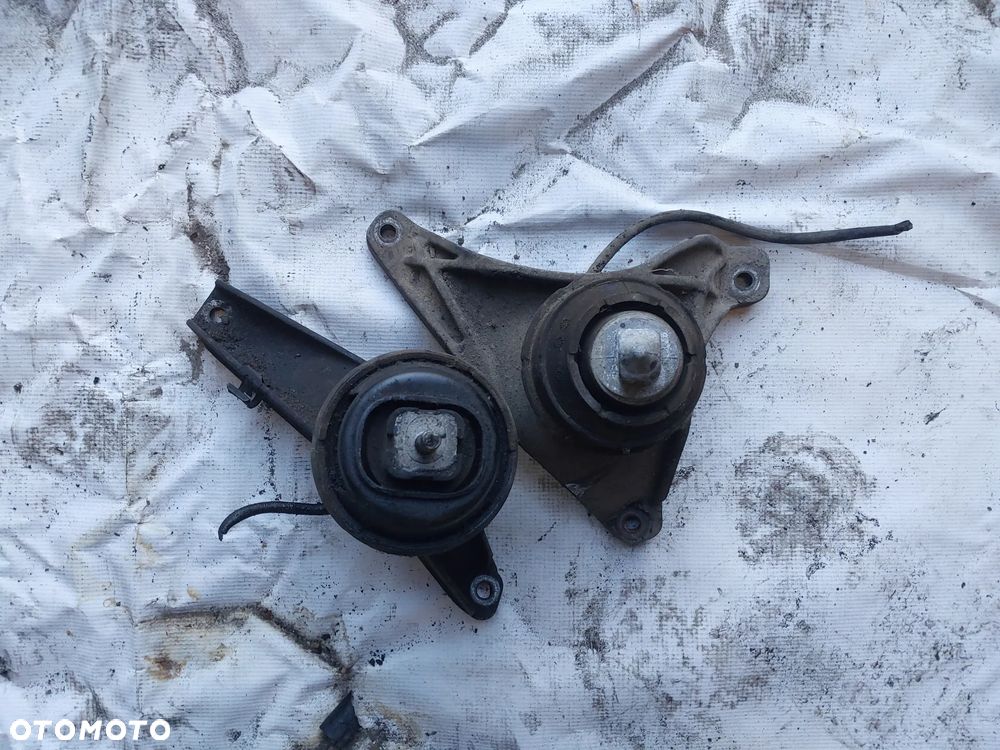 Łapa silnika skrzyni BMW E39 3.0D 530 Diesel Automat poduszka wspornik mocowanie prawa lewa - 1