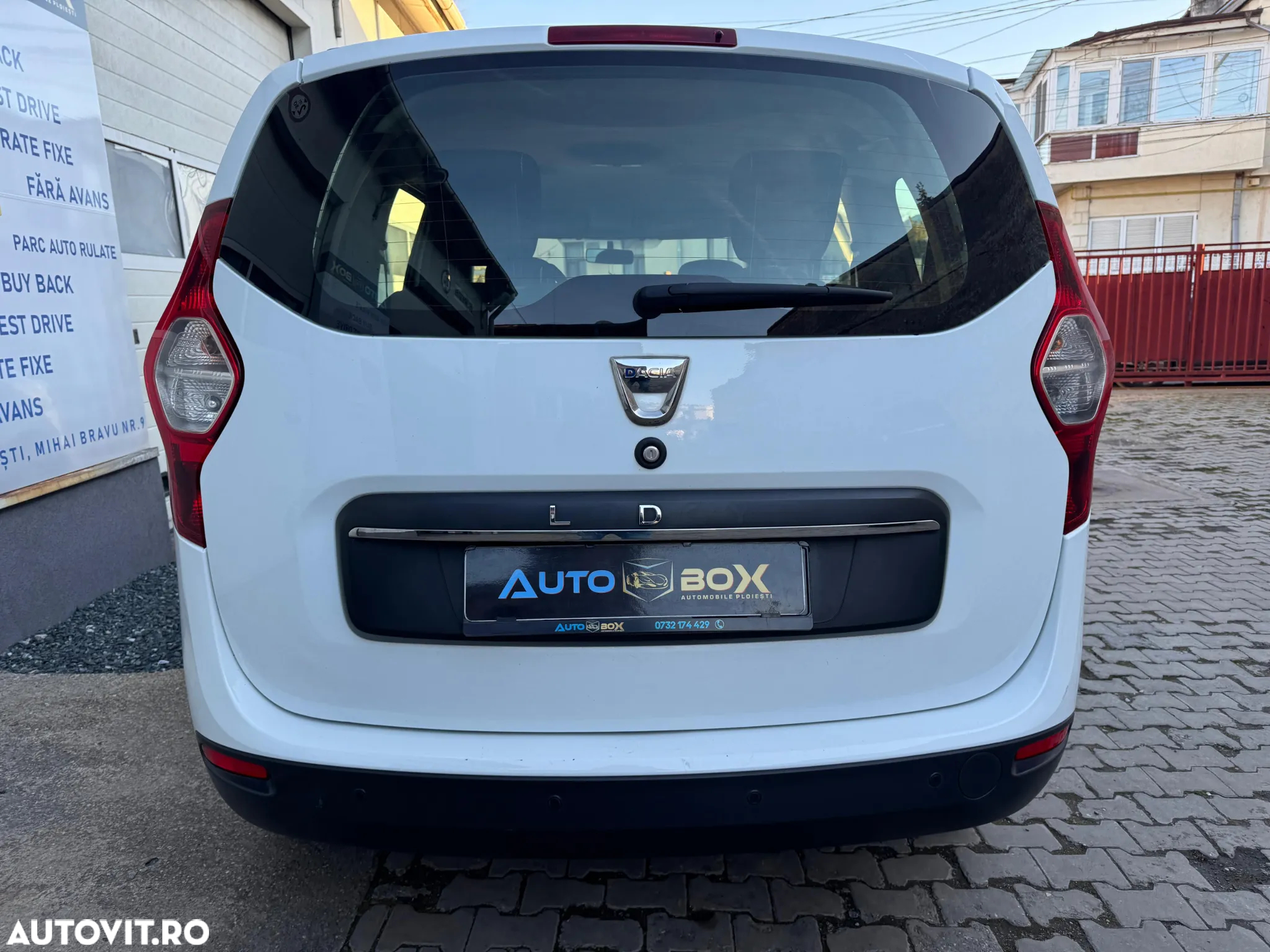 Dacia Lodgy 1.5 Blue dCi Laureate - 11