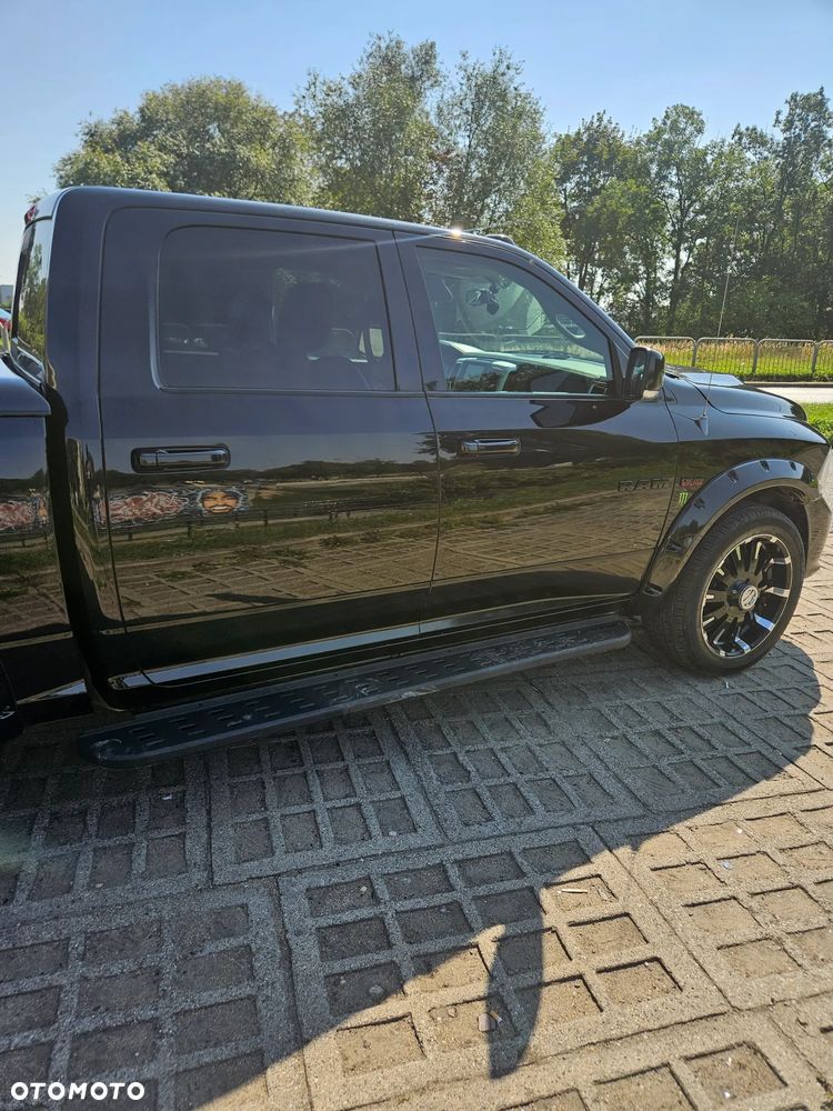 Dodge RAM - 22