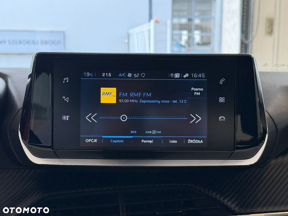 Peugeot 2008 1.2 PureTech Active S&S - 19
