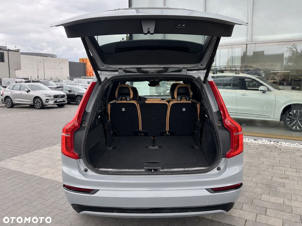 Volvo XC 90 - 31