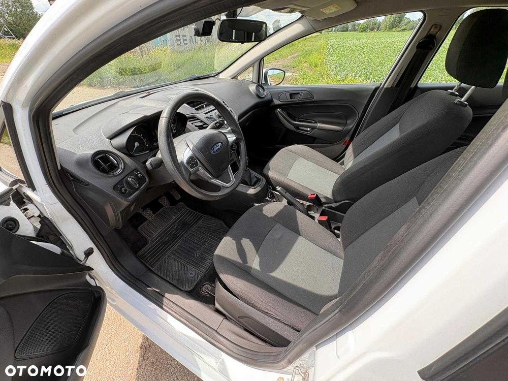 Ford Fiesta - 8
