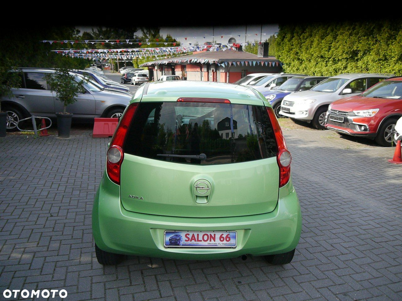 Opel Agila 1.0 - 12