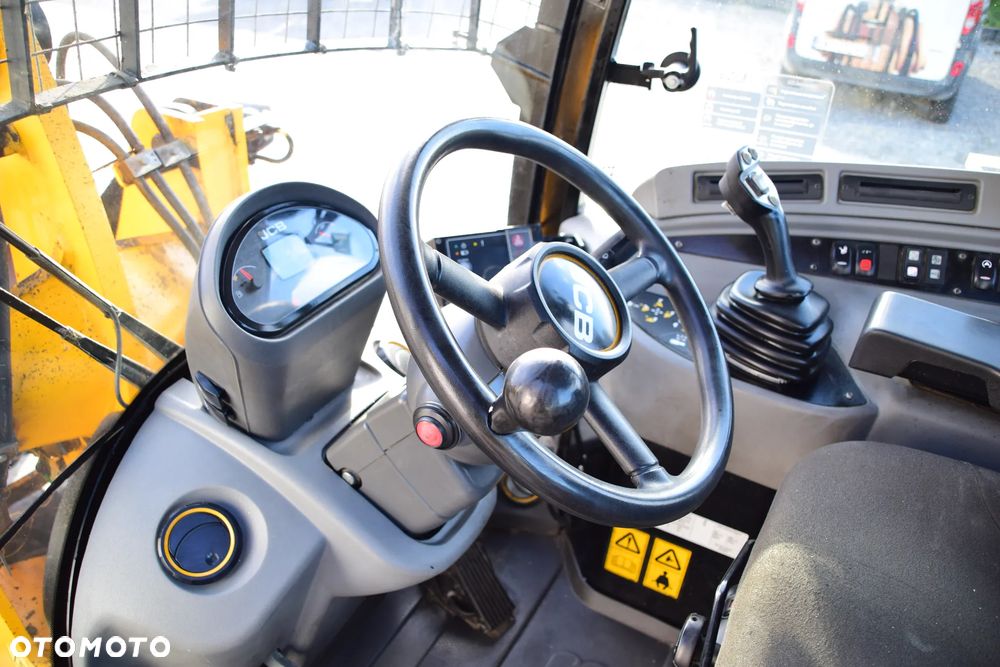 JCB 407 - 19