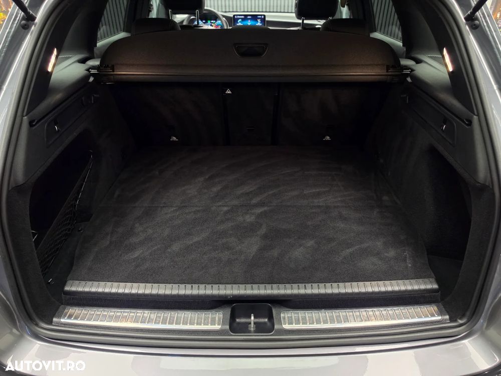 Mercedes-Benz GLC 300 e 4Matic 9G-TRONIC AMG Line Plus - 22
