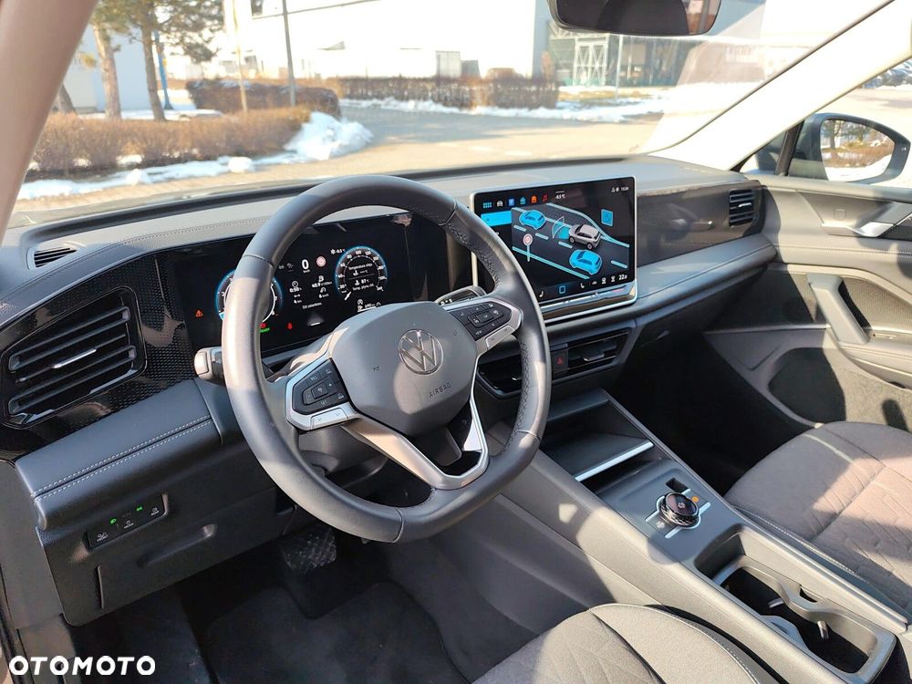 Volkswagen Tiguan - 9