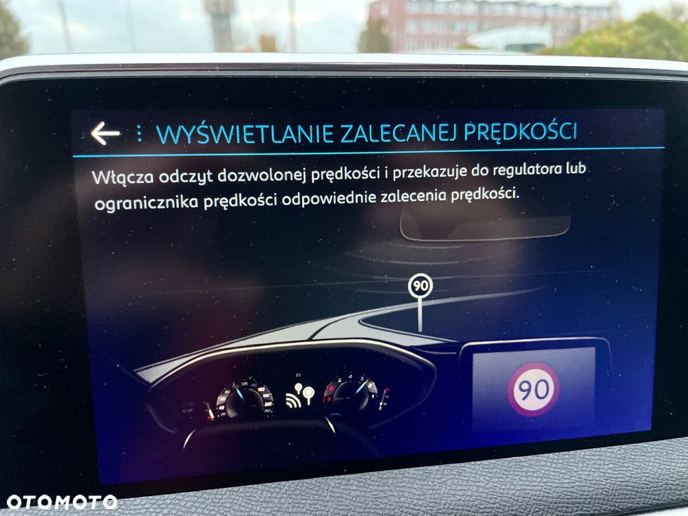 Peugeot 3008 1.6 BlueHDi Allure S&S EAT6 - 26