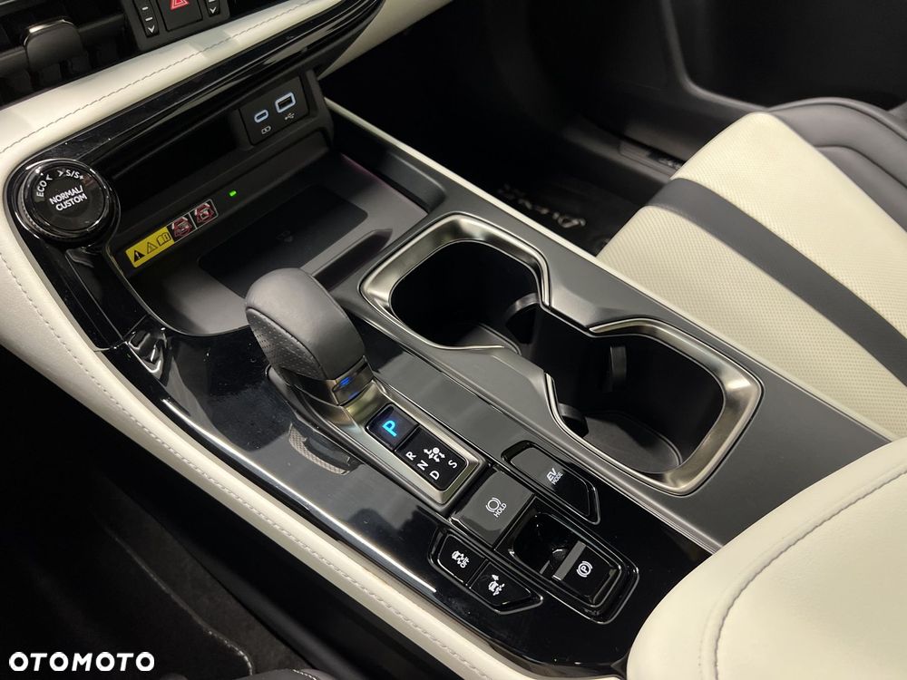 Lexus NX 350h F Sport AWD - 29
