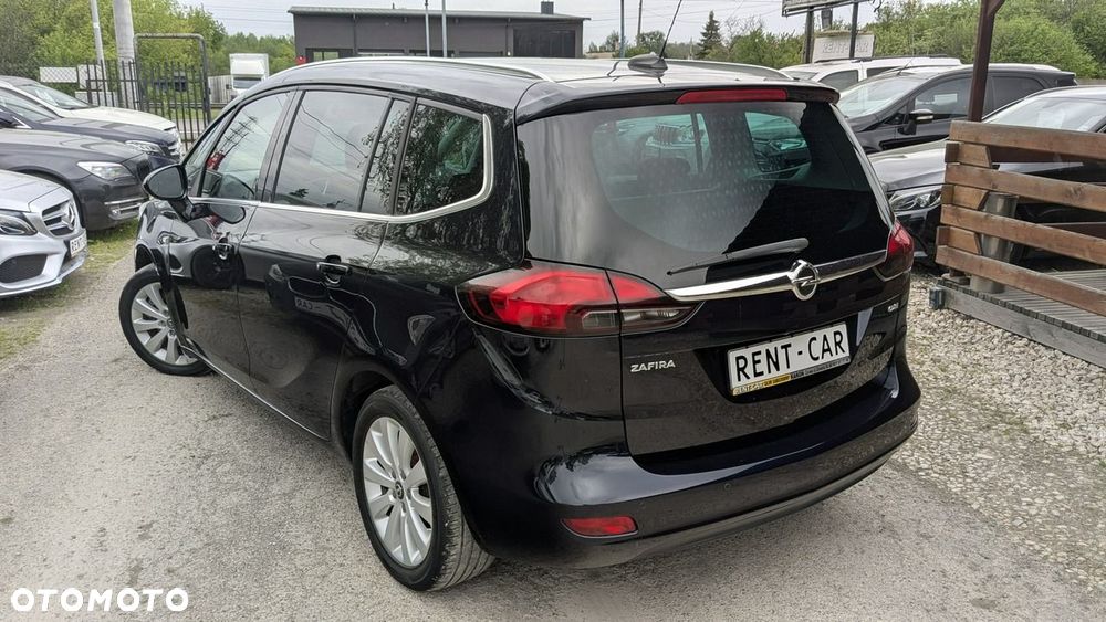 Opel Zafira - 10