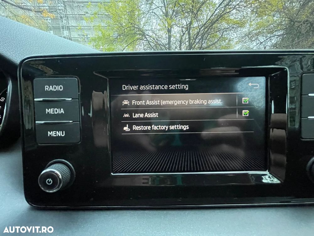 Skoda Scala 1.0 TSI DSG Ambition - 11