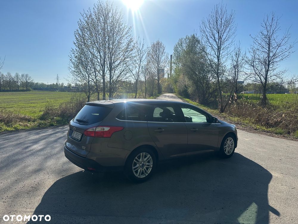 Ford Focus 1.0 EcoBoost STart-Stopp-System TITANIUM - 2