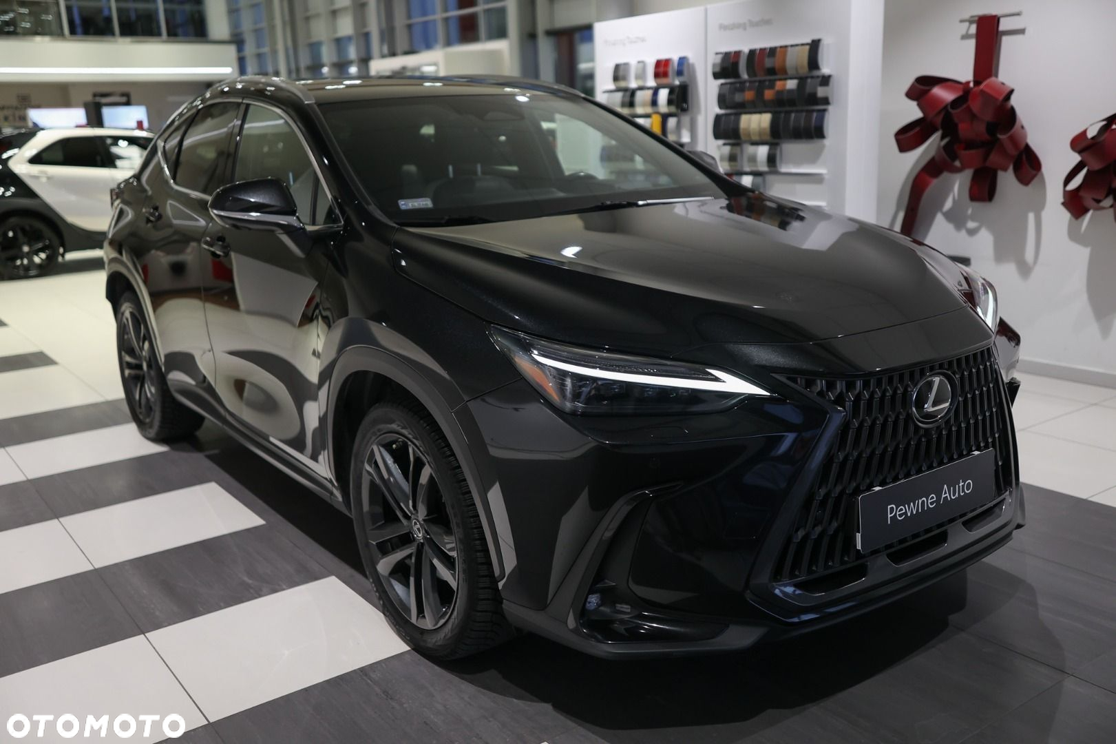 Lexus NX - 4