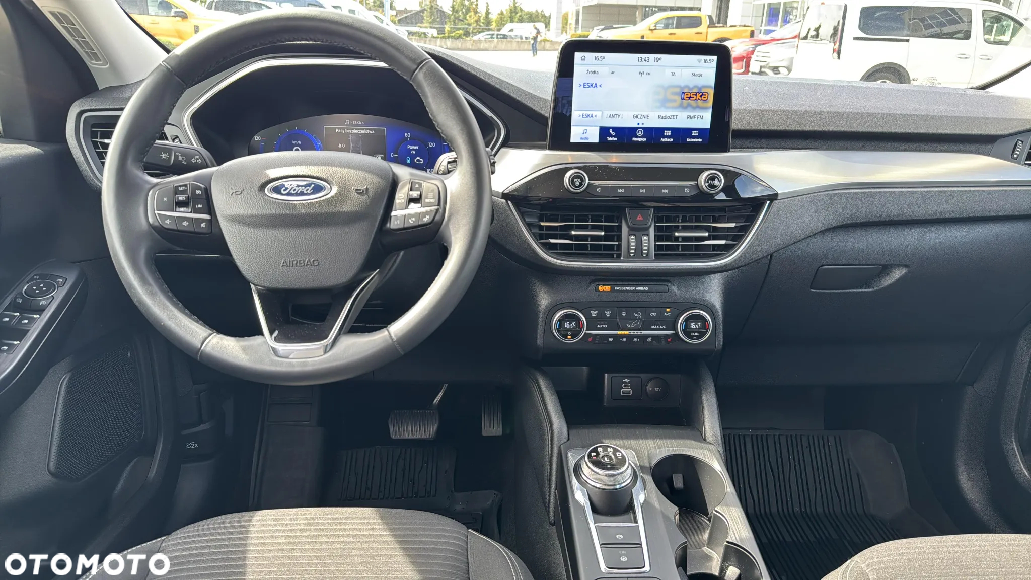 Ford Kuga 2.5 FHEV FWD Titanium - 22