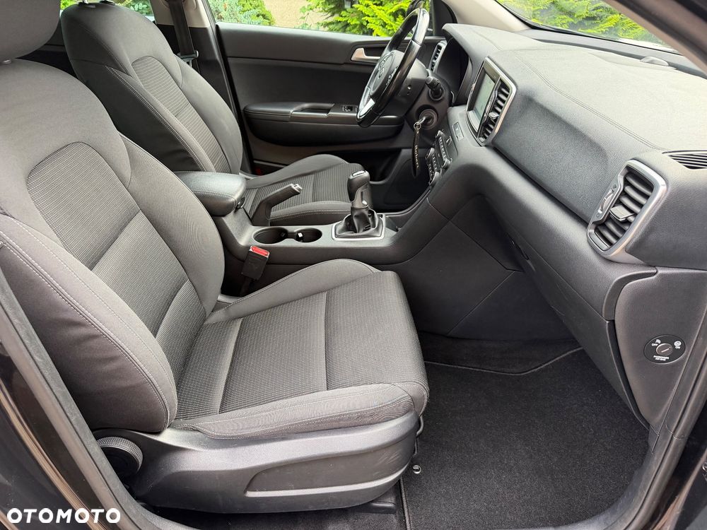 Kia Sportage 1.7 CRDI 2WD Dream-Team Edition - 35