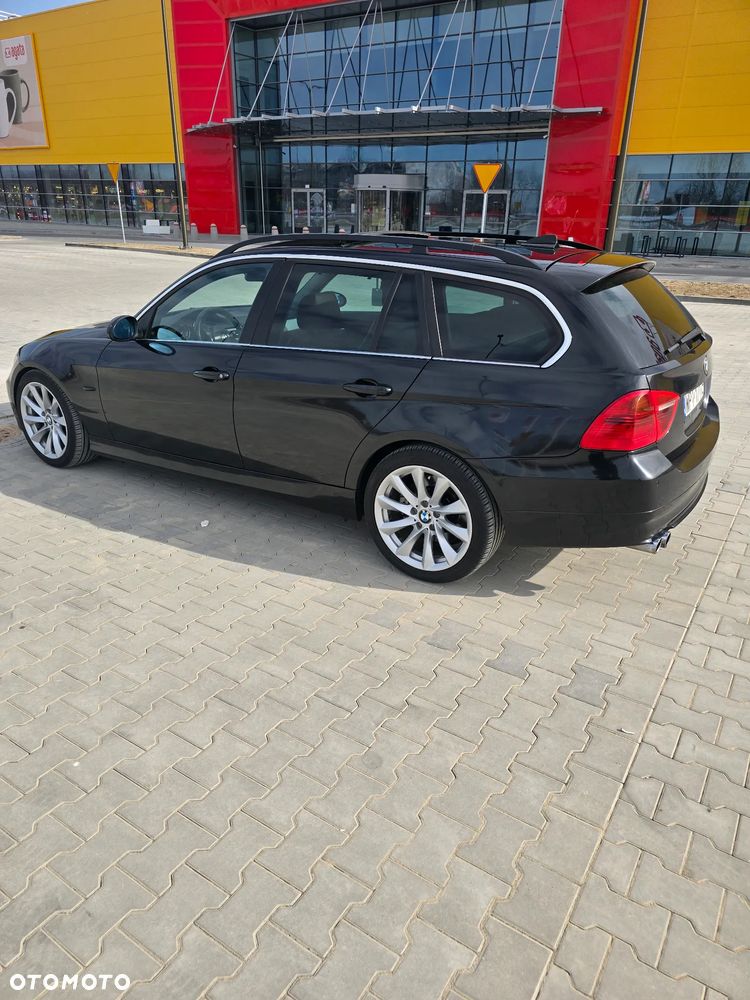BMW Seria 3 330xd - 17