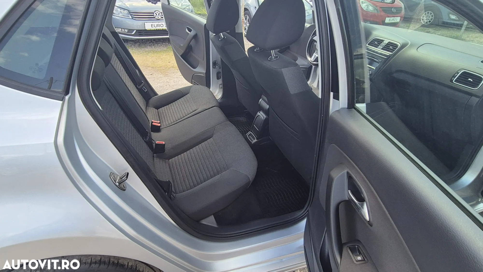 Volkswagen Polo - 10