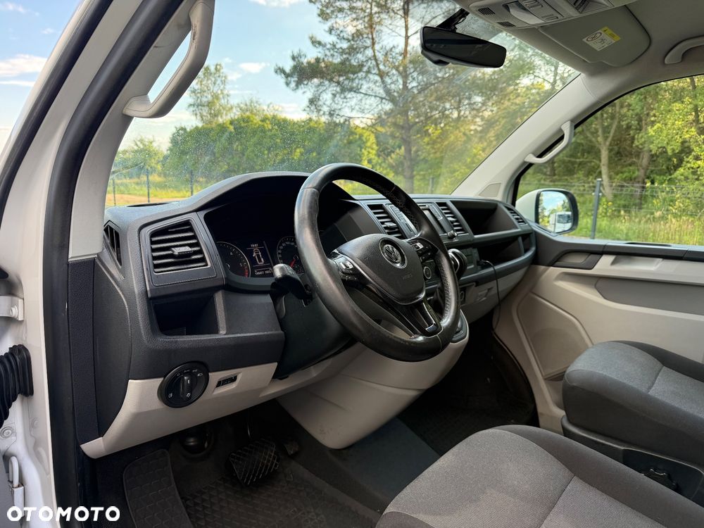 Volkswagen Transporter - 16