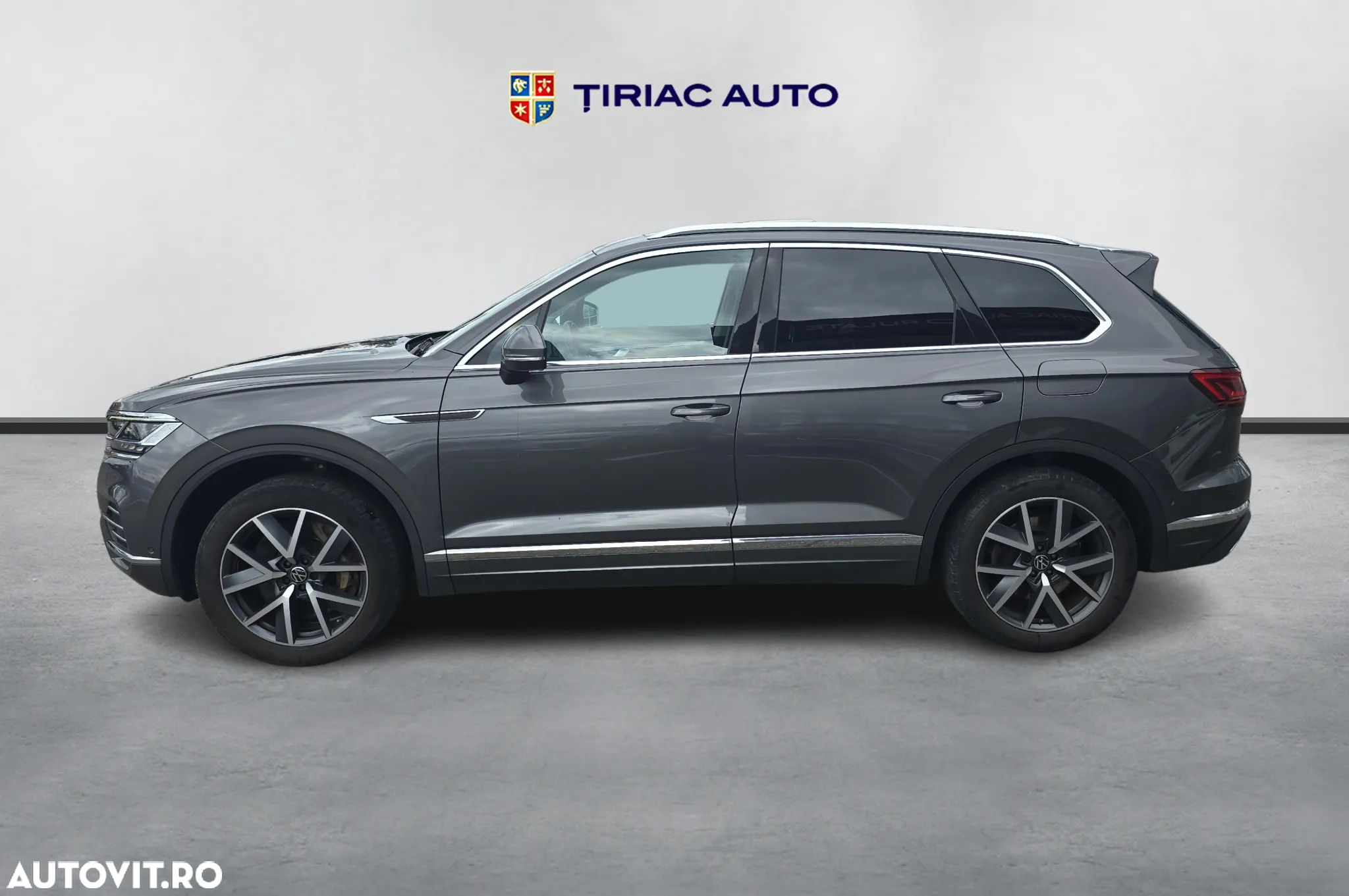 Volkswagen Touareg - 2
