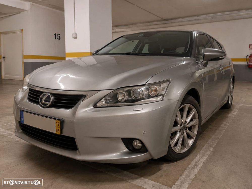 Lexus LBX - 1