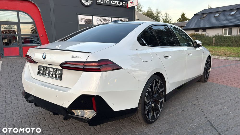 BMW Seria 5 520i - 12