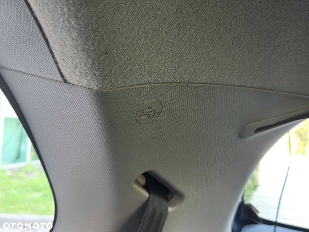 Toyota Yaris 1.33 VVT-i Executive - 23