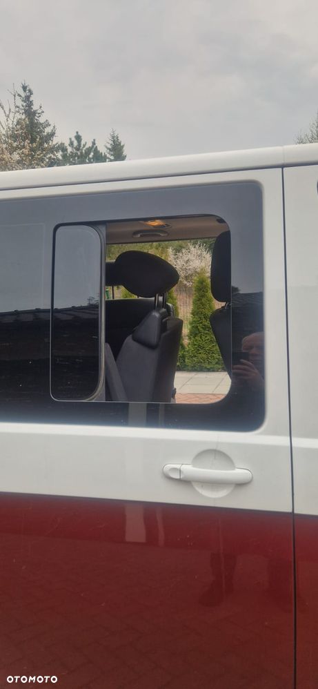 Volkswagen Caravelle - 15