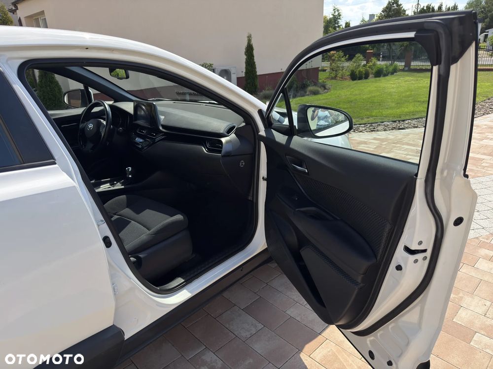 Toyota C-HR Style Selection - 22