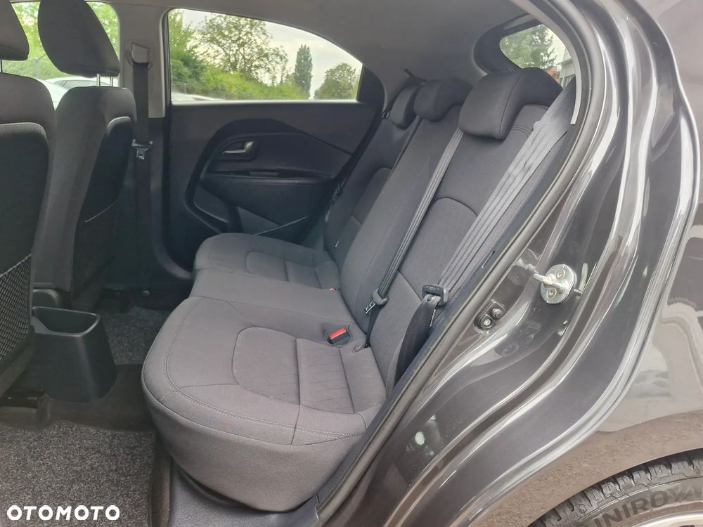 Kia Rio 1.2 L - 14
