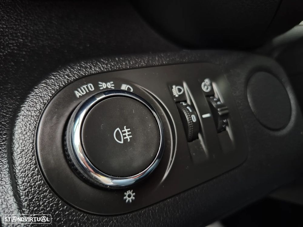 Opel Combo - 2021 | GARANTIA | 3 LUG - 12