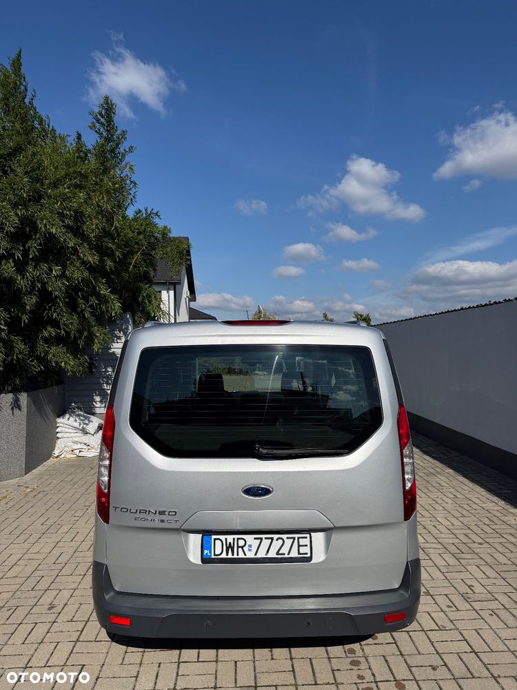 Ford Tourneo Connect - 19