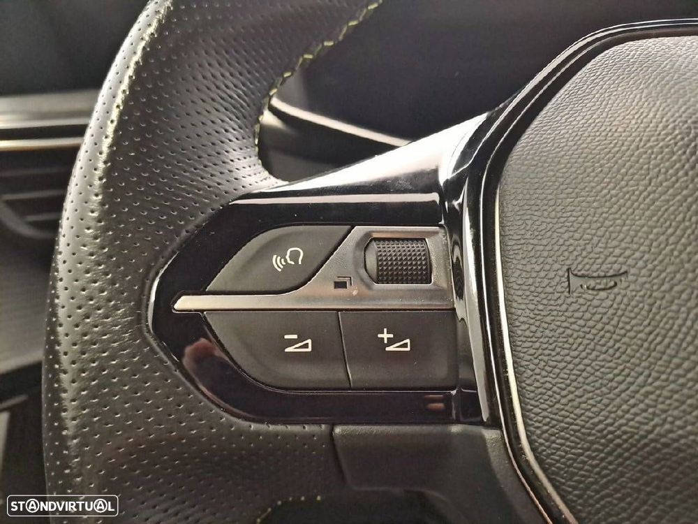 Peugeot 208 1.2 PureTech GT - 16