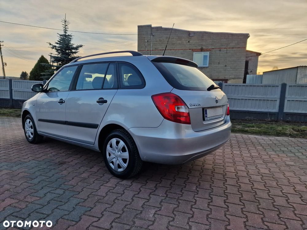 Skoda Fabia 1.4 16V Ambition - 5