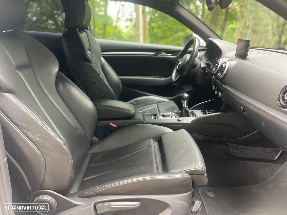 Audi A3 2.0 TDI S line Sport Pack - 18