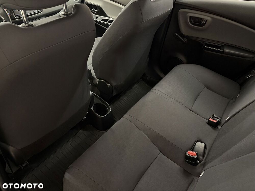 Toyota Yaris - 11