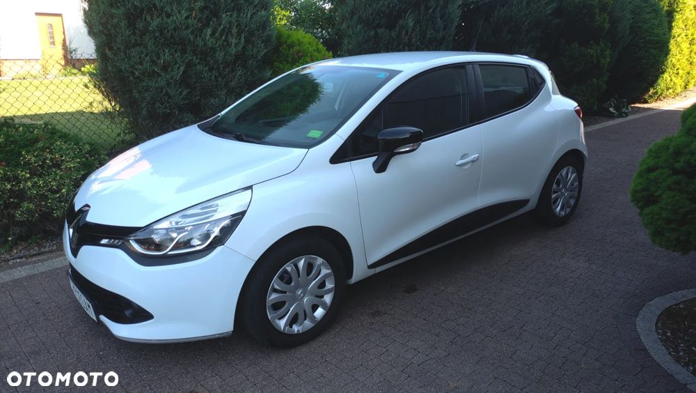 Renault Clio 1.2 16V 75 Life - 8