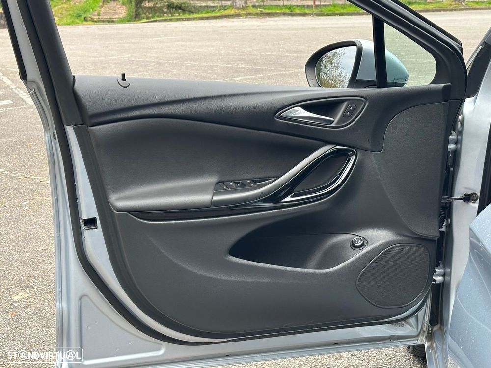 Opel Astra Sports Tourer 1.6 CDTi Executive S/S - 6