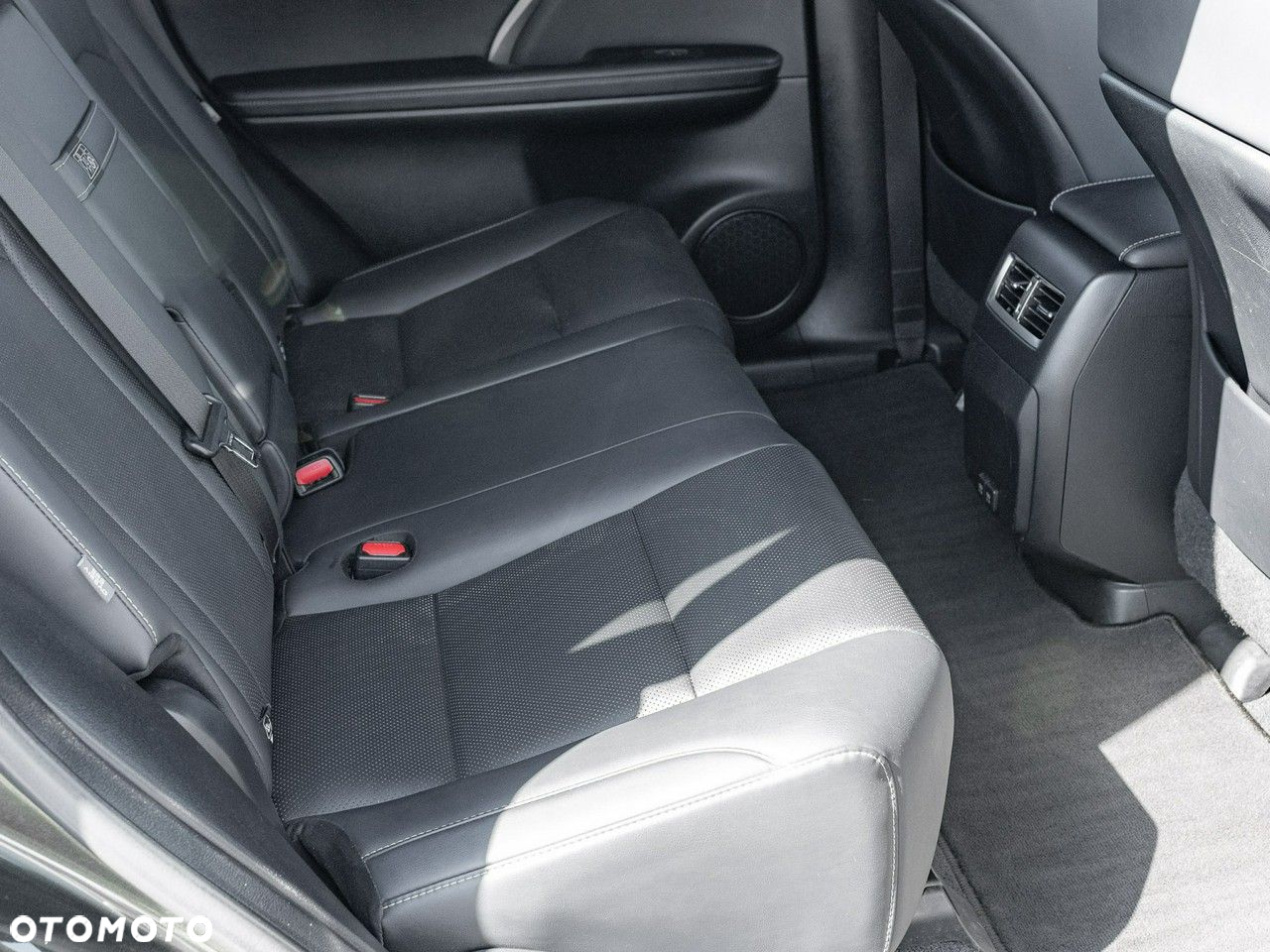 Lexus RX 300 Business Edition - 32