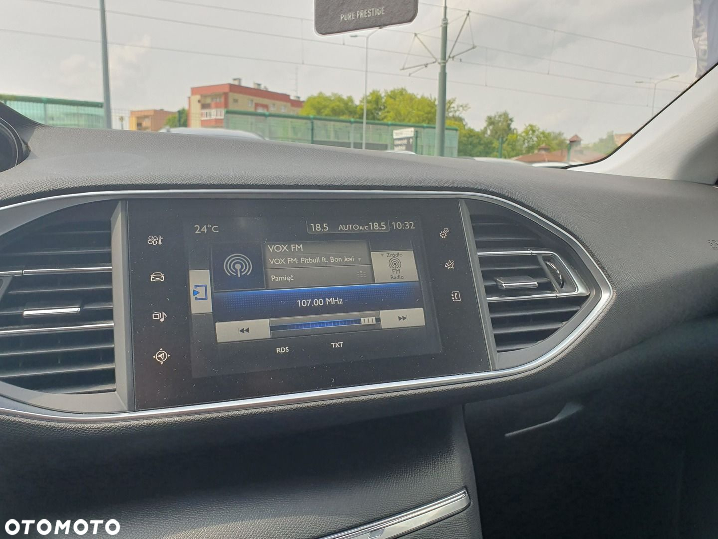 Peugeot 308 1.2 PureTech Allure S&S - 16