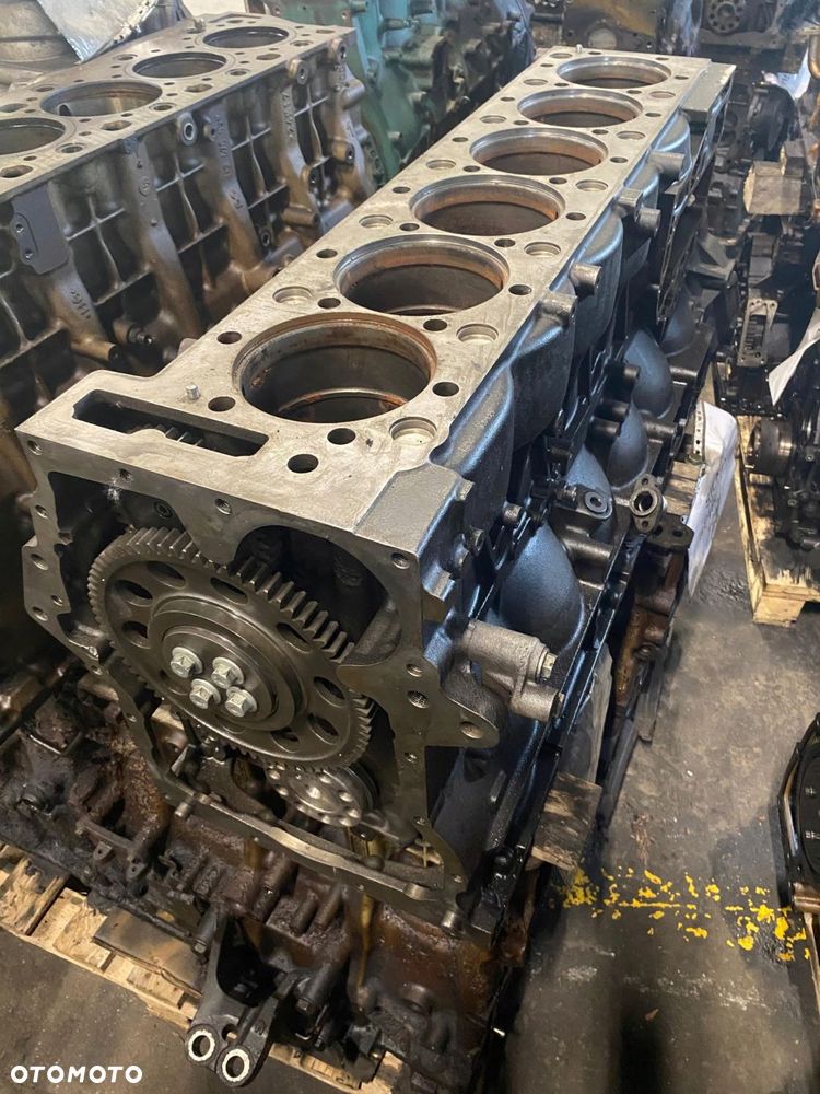 GOŁY BLOK SILNIKA MAN D2066 EURO 4–5 400 KM LF41 - 2